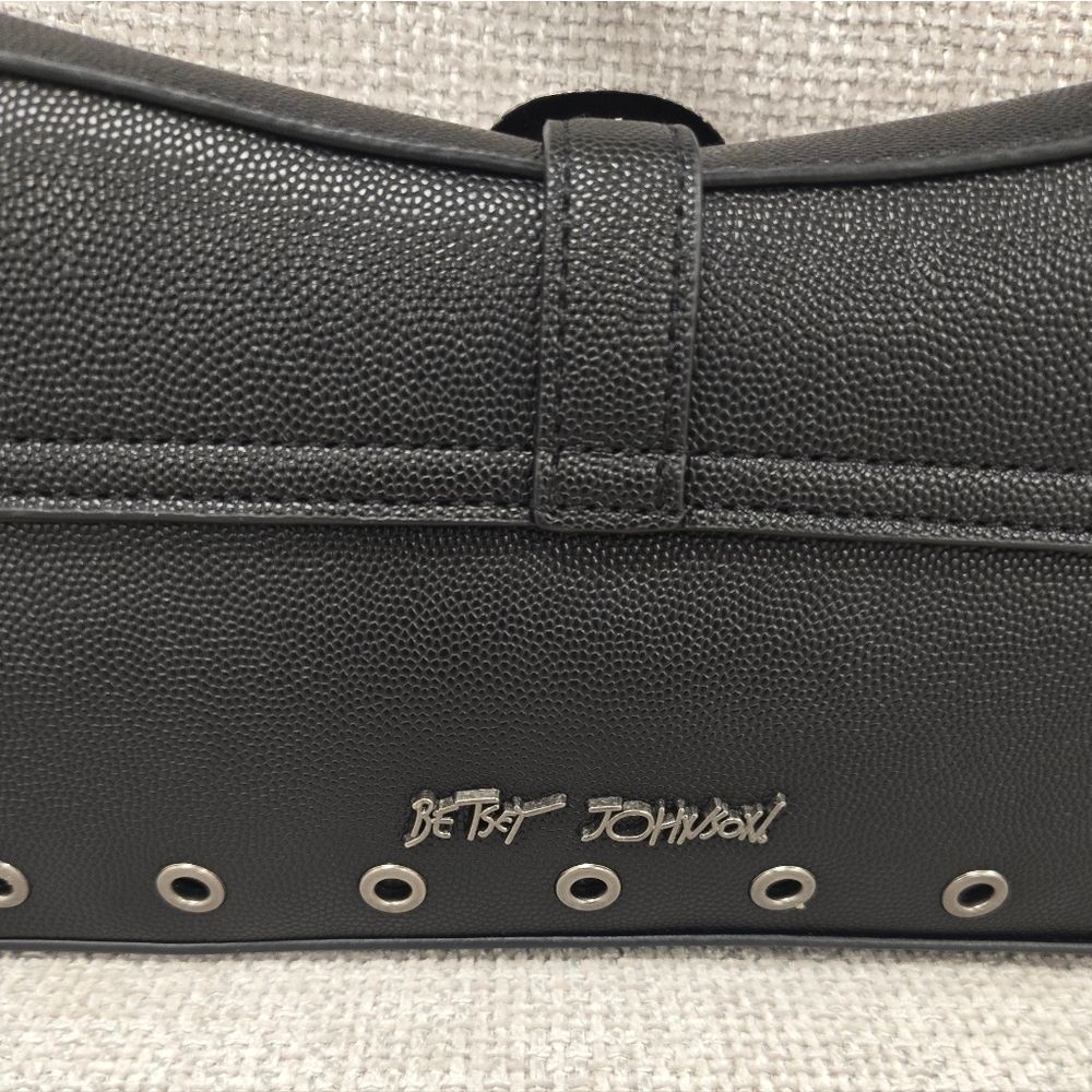 NEW Betsey Johnson Western Buckle Handbag - Picture 4 of 5
